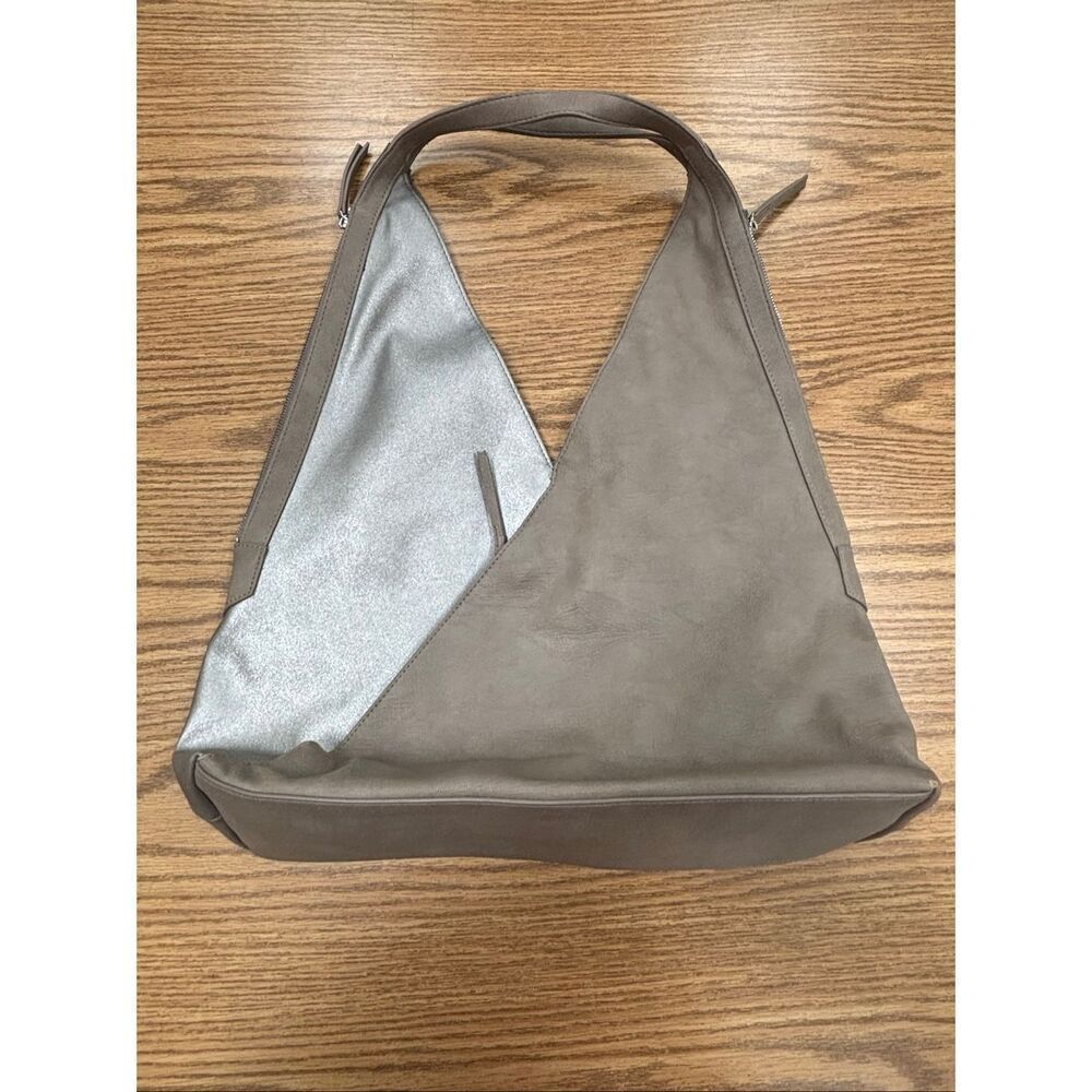 Stella & Dot women’s shoulder bag